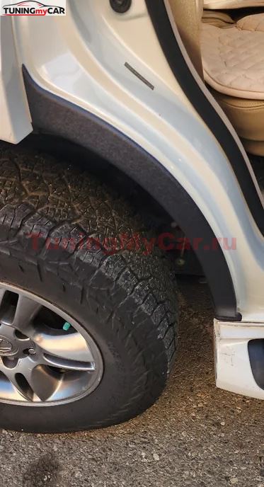 Накладки на кромки задних арок БЕЗ СКОТЧА (вариант 2) Toyota LC Prado 120 2003-2009