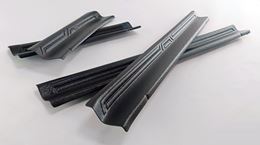 Накладки на внутренние пороги дверей БЕЗ СКОТЧА Chevrolet Niva 2002-2008, Chevrolet Niva Bertone 2009-2019, Lada (ВАЗ) Niva 2020-, Niva Travel 2020-