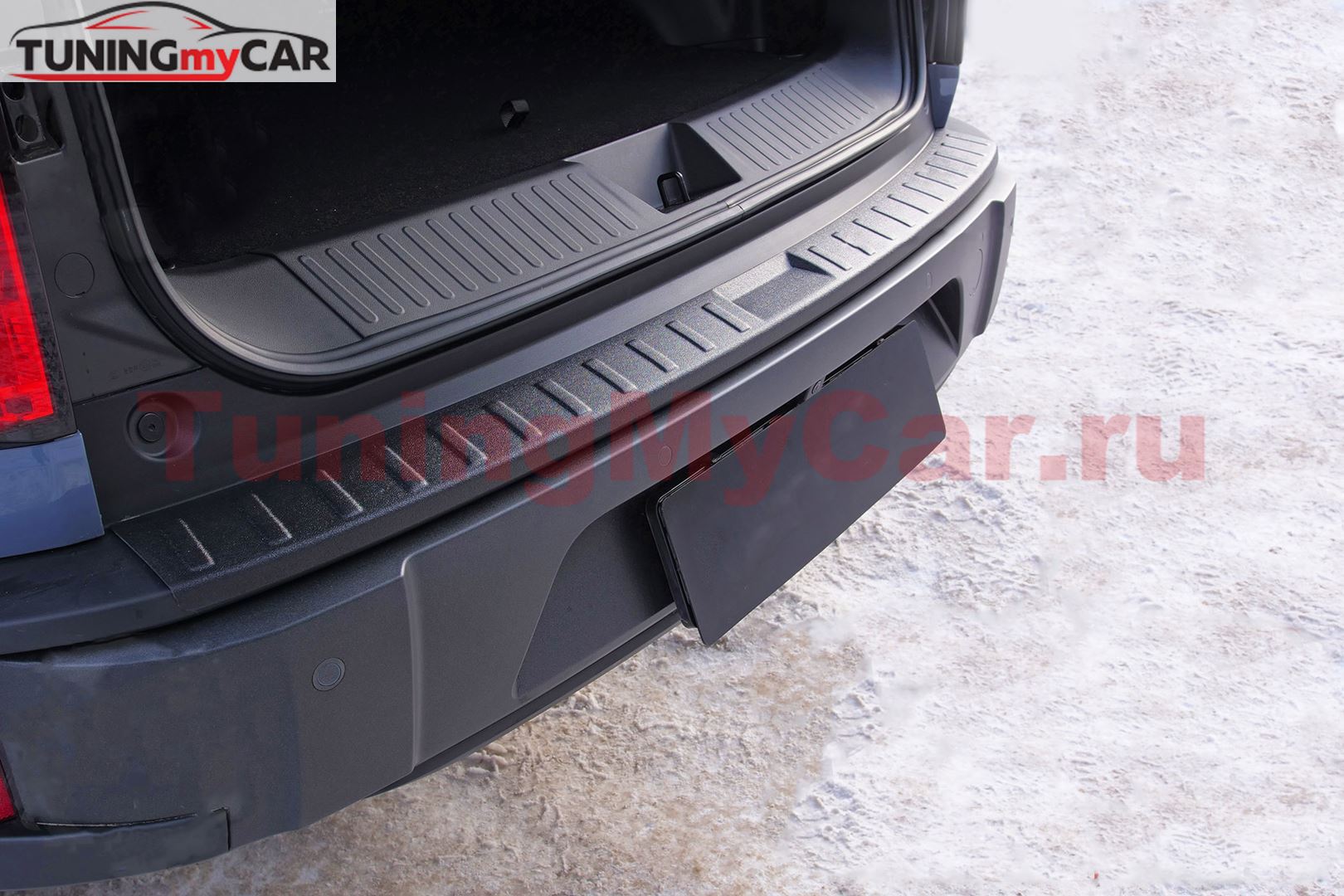 Накладка на задний бампер со скотчем для Haval H3 2024-