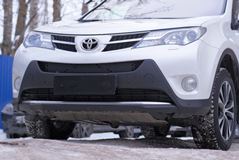 Зимняя заглушка решетки переднего бампера для Toyota Rav4 2013-2015