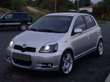 Реснички на фары для Toyota Vitz NCP10 1999-2005