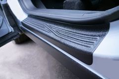 Накладки на внутренние пороги дверей Со скотчем для Geely Atlas 2023-