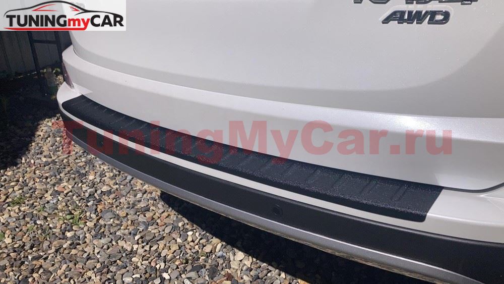 Накладка на задний бампер для Toyota Rav4 2015-2019