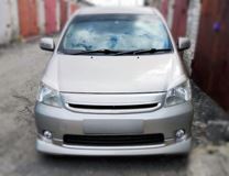 Реснички на фары Toyota Raum Z20 2003-2011