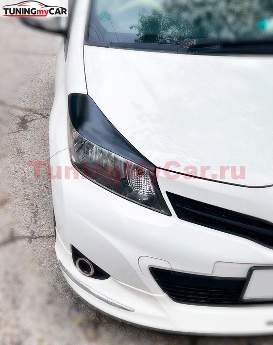Реснички на фары для Toyota Vitz 2010-2014
