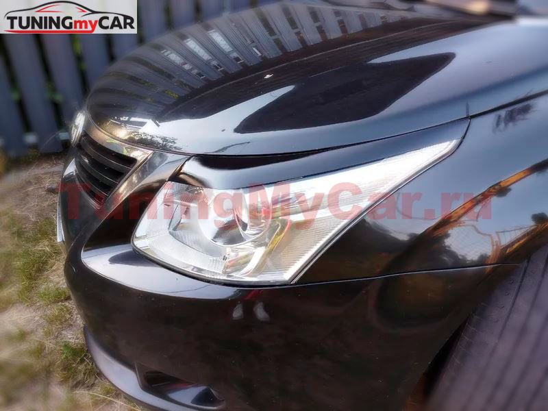Реснички на фары для Toyota Avensis T270 2008-2011