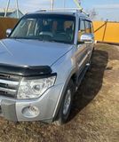 Накладки на фары (реснички) для Mitsubishi Pajero 2006-2015