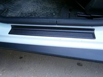 Накладки на пороги в проем передних дверей для Renault Duster и Nissan Terrano