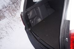 Накладки на боковые стенки в багажное отделение для Renault Duster и Nissan Terrano (тиснение)
