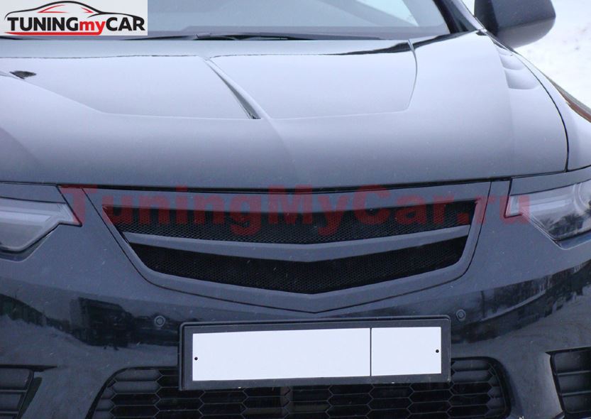 Планка в решетку радиатора "SPORT" для Honda Accord VIII 2011- / Acura TSX (CU2)