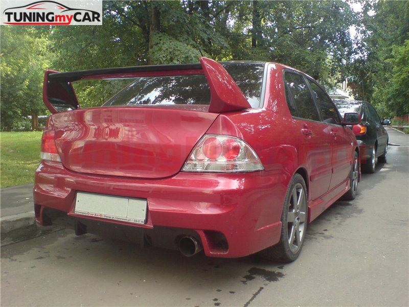 Бампер задний для Mitsubishi Lancer IX в стиле EVO