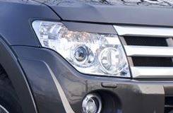 Реснички на фары для Mitsubishi Pajero 4 2006-2015