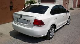 Лип спойлер Redline для VW Polo Sedan