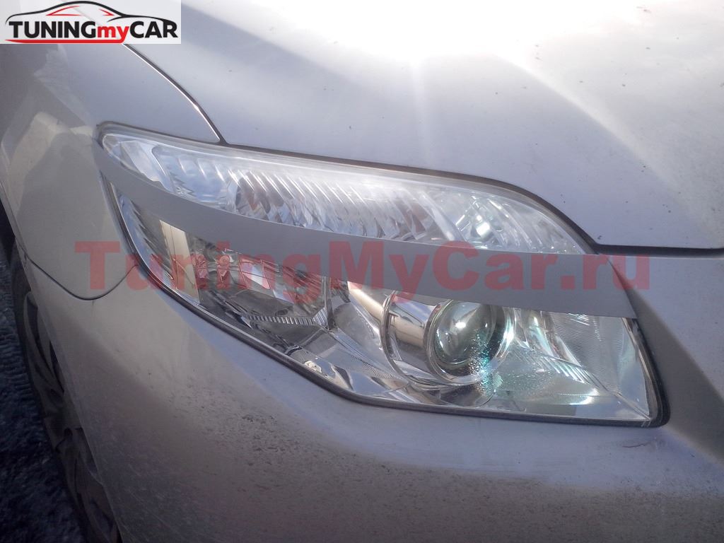 Реснички на фары (средние) для Toyota Corolla Axio E140 2008-2012