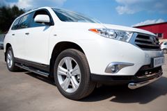 Пороги труба D76 с накладками (вариант 2) для Toyota Highlander 2010-2013