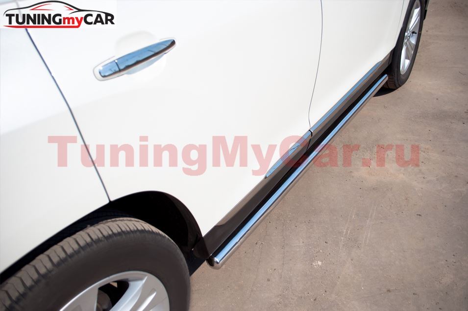 Пороги труба D63 (вариант 3) для Toyota Highlander 2010-2013