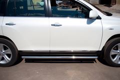 Пороги труба D63 (вариант 2) для Toyota Highlander 2010-2013