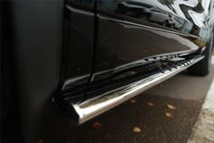 Пороги труба 75х42 овал с проступью для Toyota Highlander 2014-