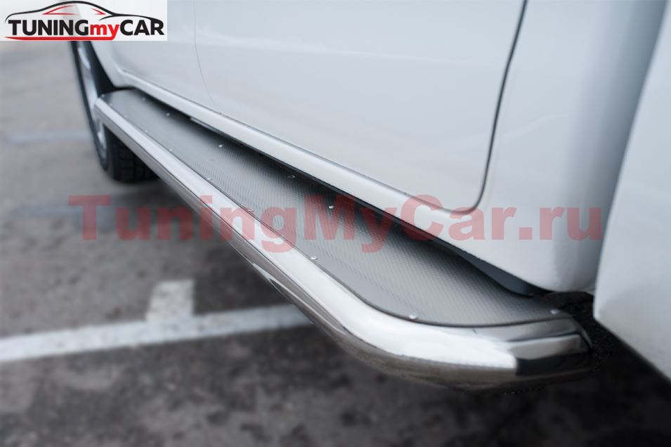 Пороги труба D63 с листом (вариант 3) для Toyota Hilux 2015-