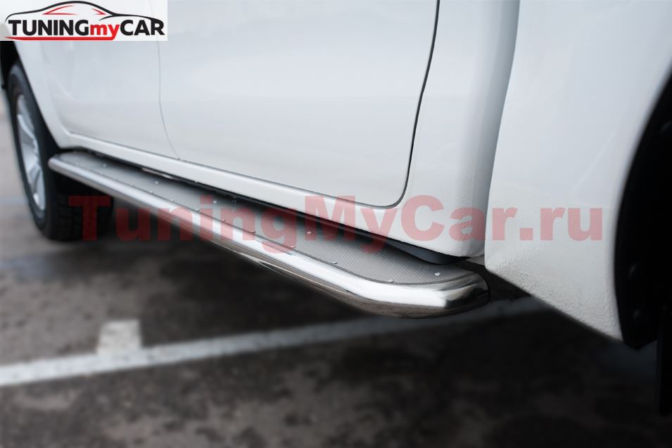 Пороги труба D42 с листом (вариант 3) для Toyota Hilux 2015-