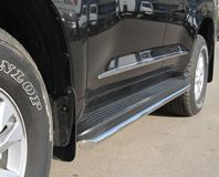 Пороги труба D42 для Toyota Land Cruiser 200 2007-2011