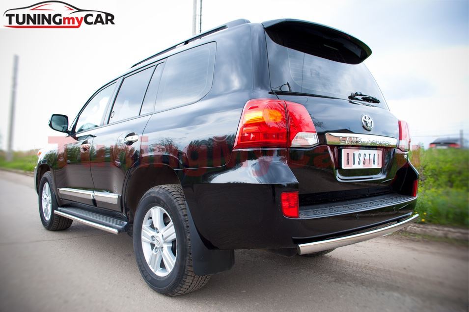 Защита заднего бампера 75х42 для Toyota Land Cruiser 200 2012-2015