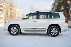 Защита порогов D42 для Toyota Land Cruiser 200 2015-