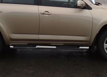 Пороги труба D76 с накладками (вариант 1) для Toyota Rav4 2009 (длинная база)