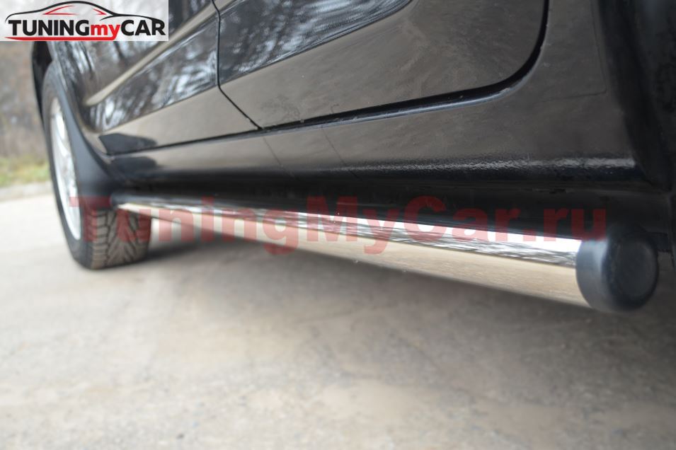 Пороги труба D63 (вариант 2) для Toyota Rav4 2010-2012