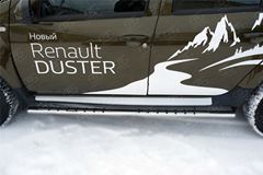Пороги труба 75х42 овал с проступью для Renault Duster 2015-2020