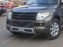 Бампер передний в сборе для Mitsubishi Pajero 4 (без ДХО)