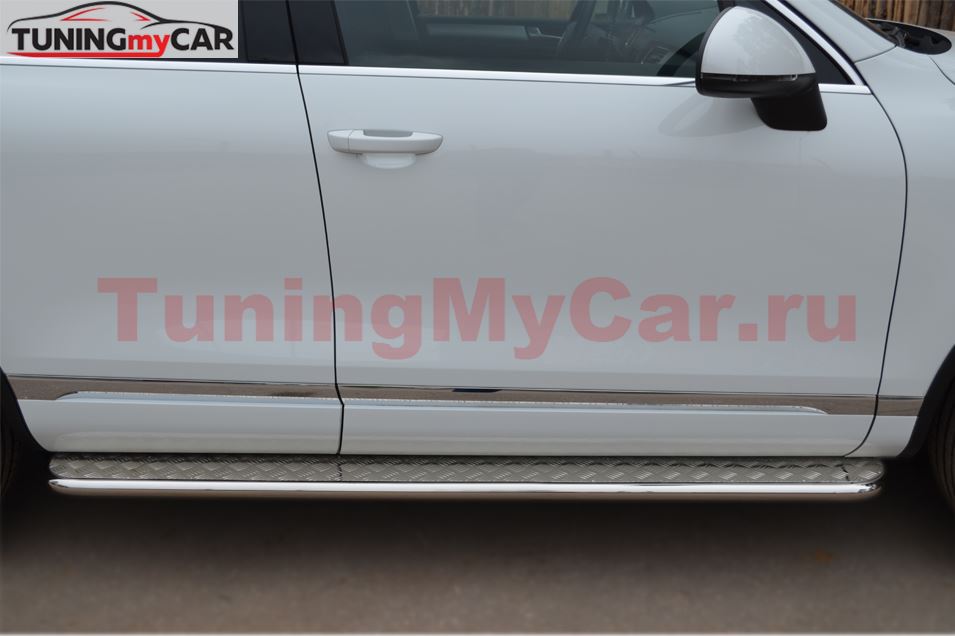 Пороги труба D42 с листом для Volkswagen Touareg 2010-2013