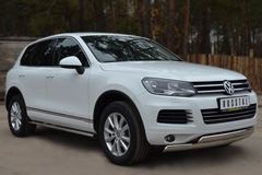 Защита порогов 75х42 с проступью для Volkswagen Touareg 2010-2013