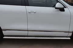 Защита порогов 120х60 с проступью для Volkswagen Touareg 2010-2013