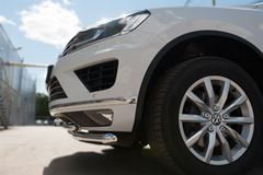 Защита переднего бампера D63 (секции) D42 (дуга) для Volkswagen Touareg 2014-2018