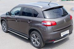 Пороги труба D75х42 овал с проступью для Peugeot 4008 2012-