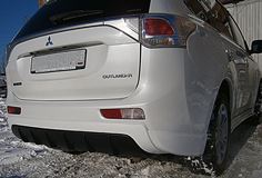 Накладка и "клыки" на задний бампер Mitsubishi Outlender 3 от 2012 г.в. 