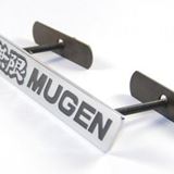 Шильдик на решетку радиатора Mugen