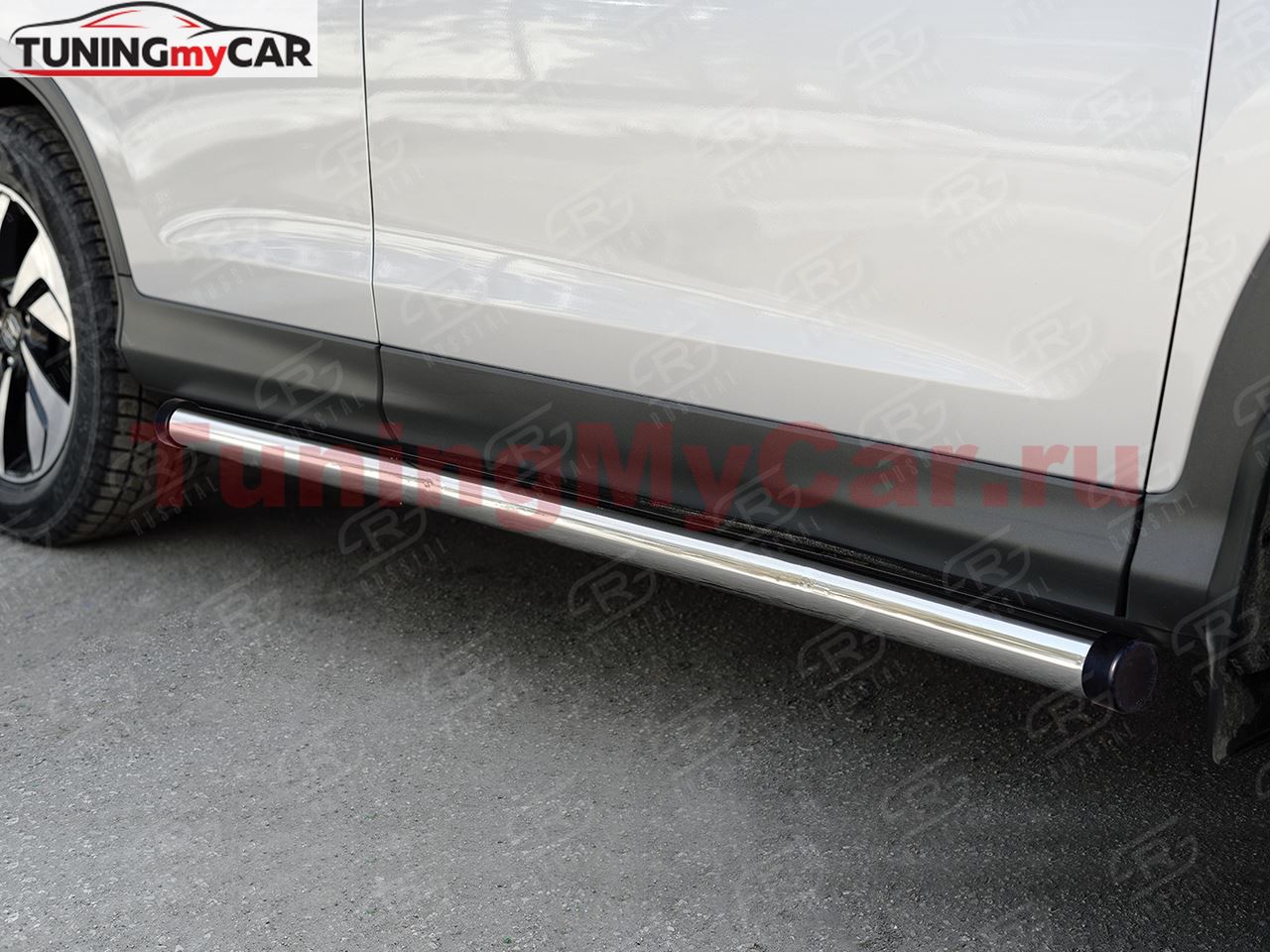 Пороги труба D63 (вариант 2) для Honda CR-V 2015