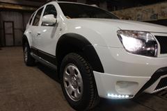 Накладки на двери (молдинги) 4 шт. для Renault Duster