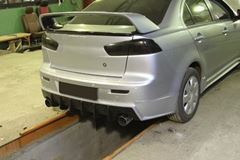 Накладка на задний бампер Shark для Lancer 10