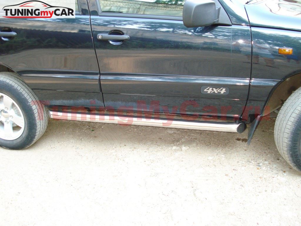 Пороги труба D76 для Chevrolet Niva 2002-2009 (вариант 1)