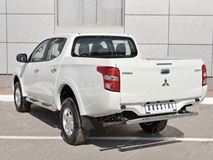 Защита заднего бампера 120х60 с проступью для Mitsubishi L200 2015-