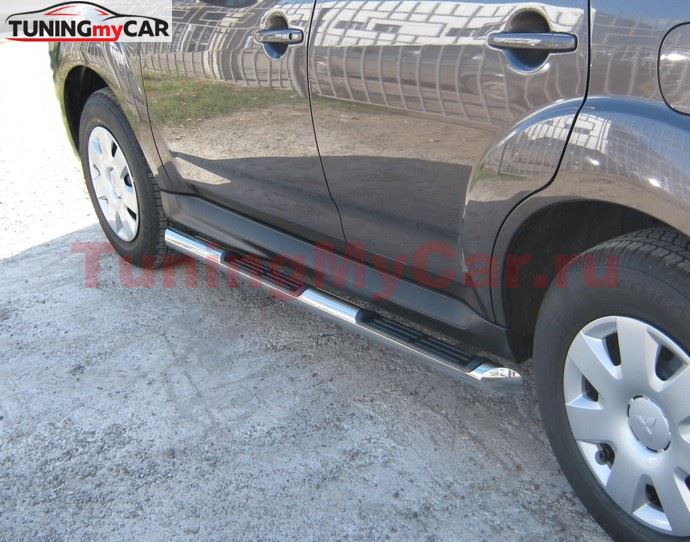 Пороги труба D76 с накладками (вариант 1) для Mitsubishi Outlander 2010-2011