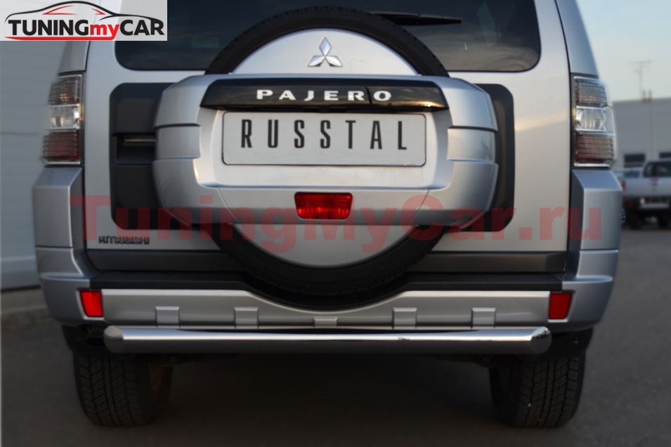 Защита заднего бампера D76 (дуга) для Mitsubishi Pajero 4 2012-2013