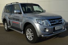 Защита порогов D42 (3 вариант) для Mitsubishi Pajero 4 2012-2013