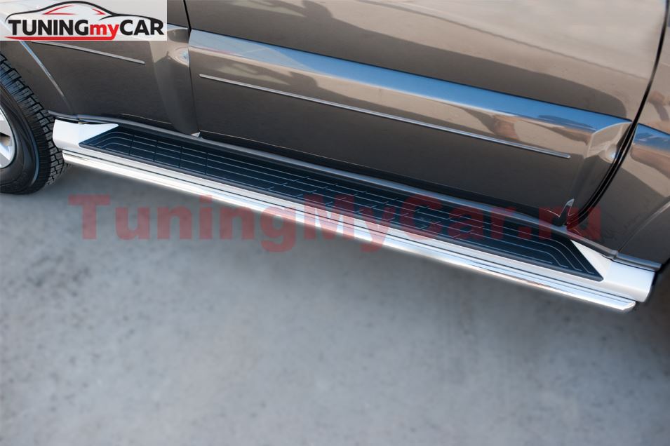 Защита порогов D42 для Mitsubishi Pajero 4 2014-