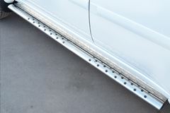 Пороги труба 75х42 овал с проступью для Mitsubishi Pajero Sport 2013-2015