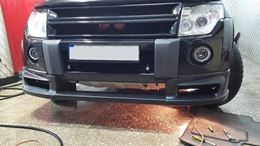 Накладка переднего бампера Mitsubishi Pajero 4 дорест. 2006-2011