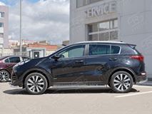 Пороги труба 75х42 овал с проступью для Kia Sportage 2016-